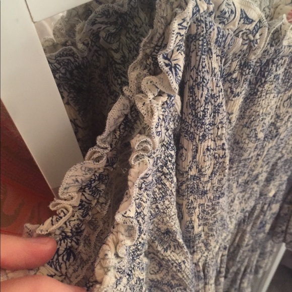 Off the shoulder bell bottom sleeve romper! - Picture 5 of 5